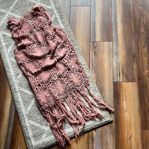 Ruff Hewn Crochet Vest size Medium - Picture 1 of 4